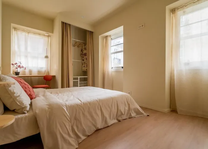 Mina Nai Apartment